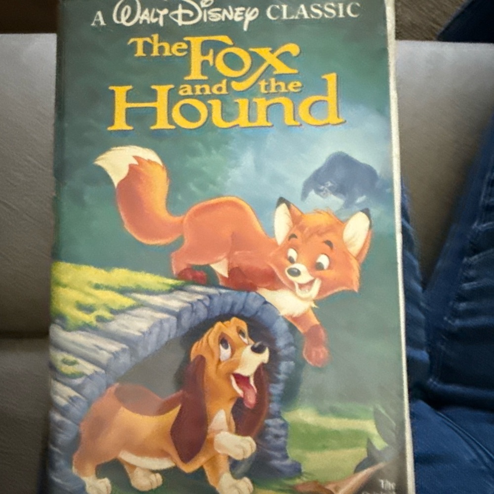 Disney The Fox and the Hound VHS with Orange and Brown Cover